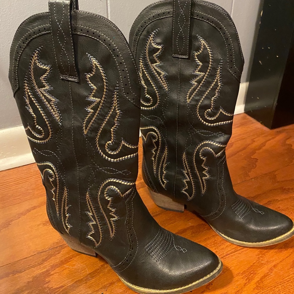 Very Volatile Boots